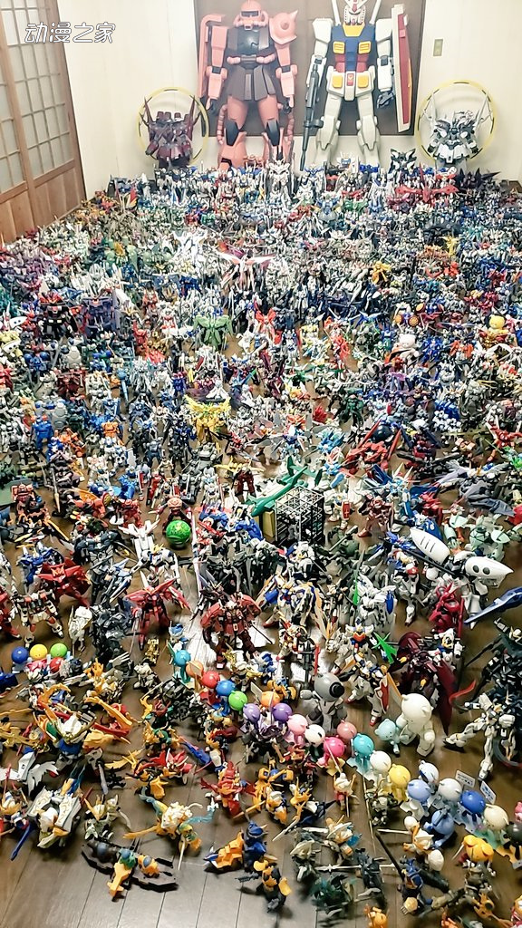 高达模型爱好者20年间制作约1600个GUNPLA！