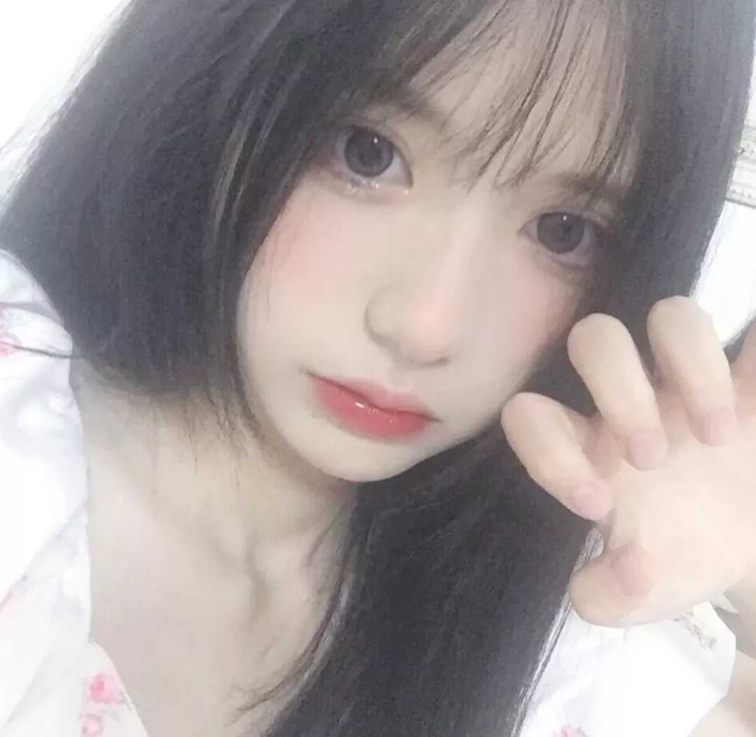 真人纯欲女生头像