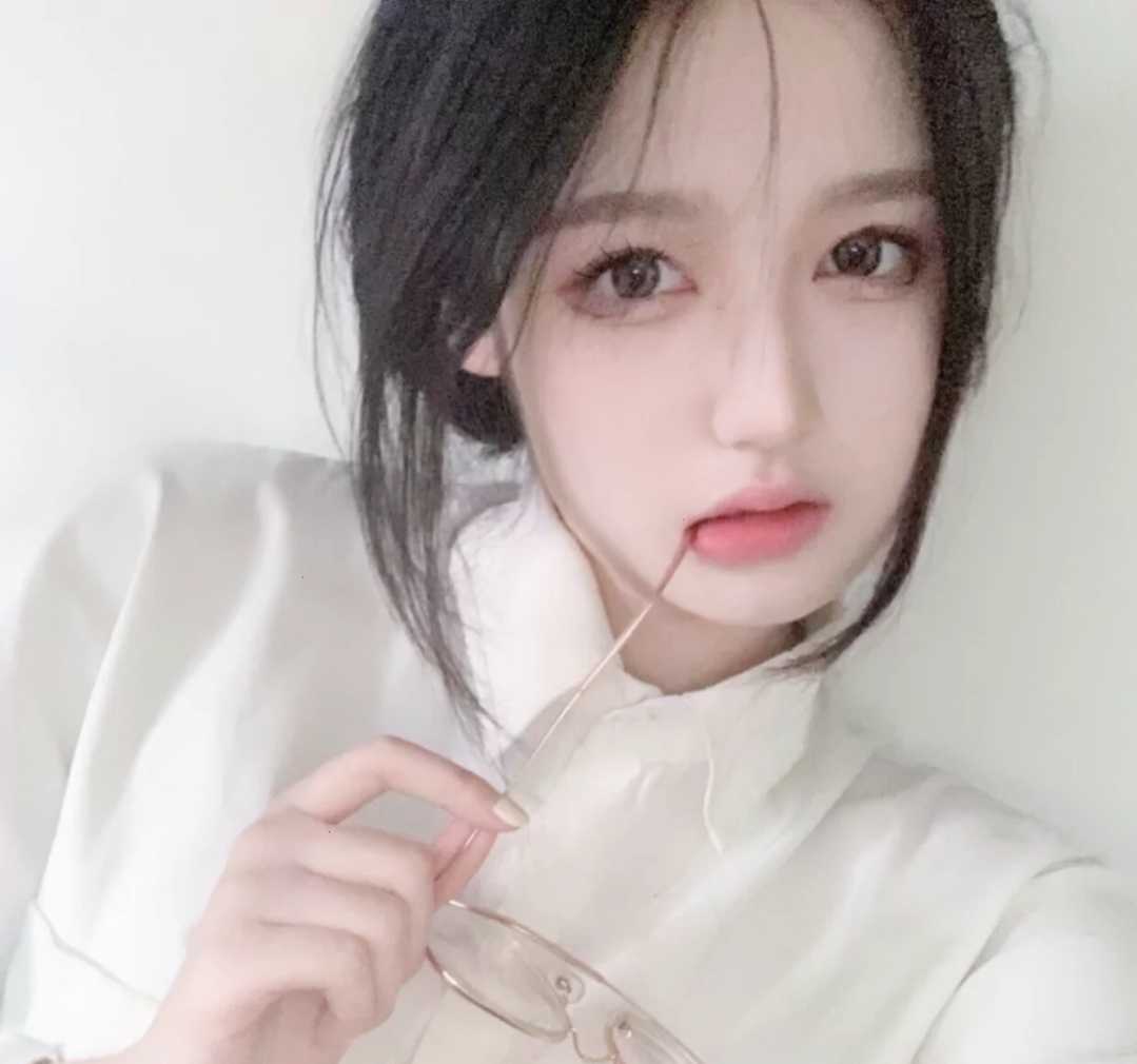 真人纯欲女生头像