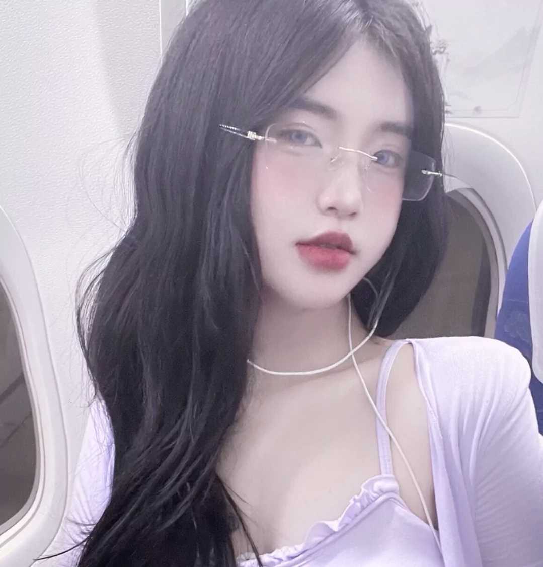 真人纯欲女生头像