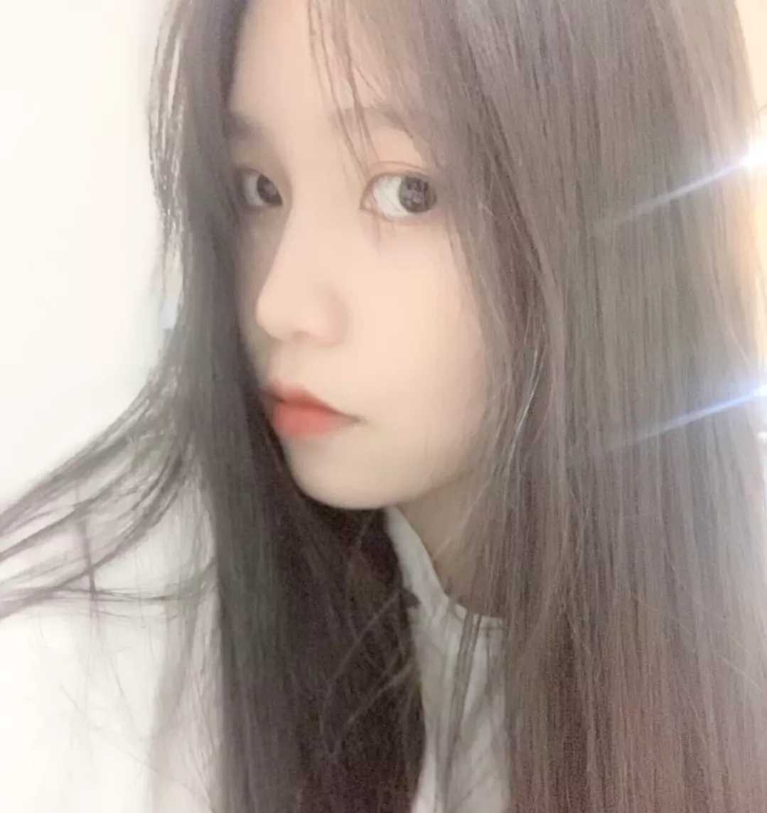 真人纯欲女生头像