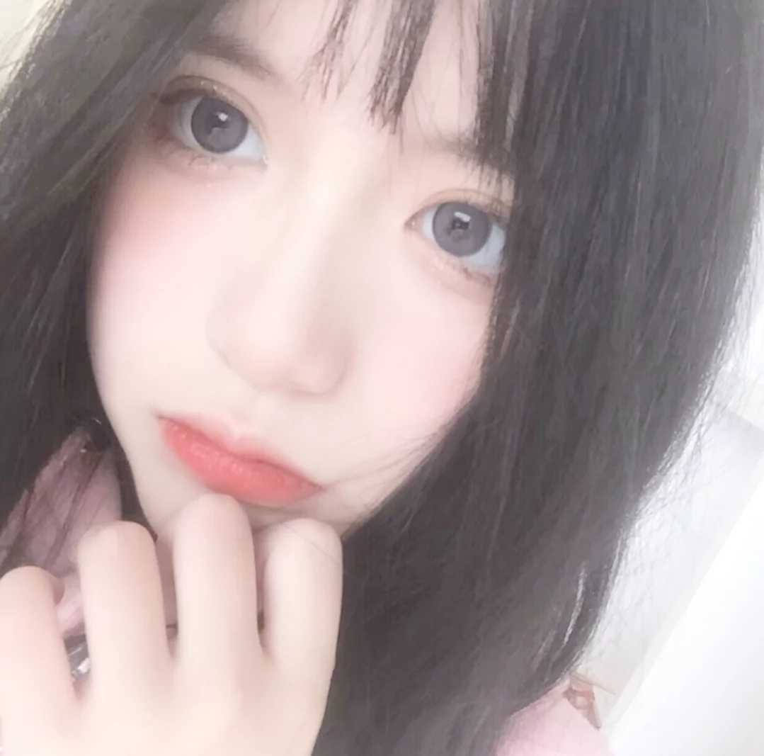 真人纯欲女生头像
