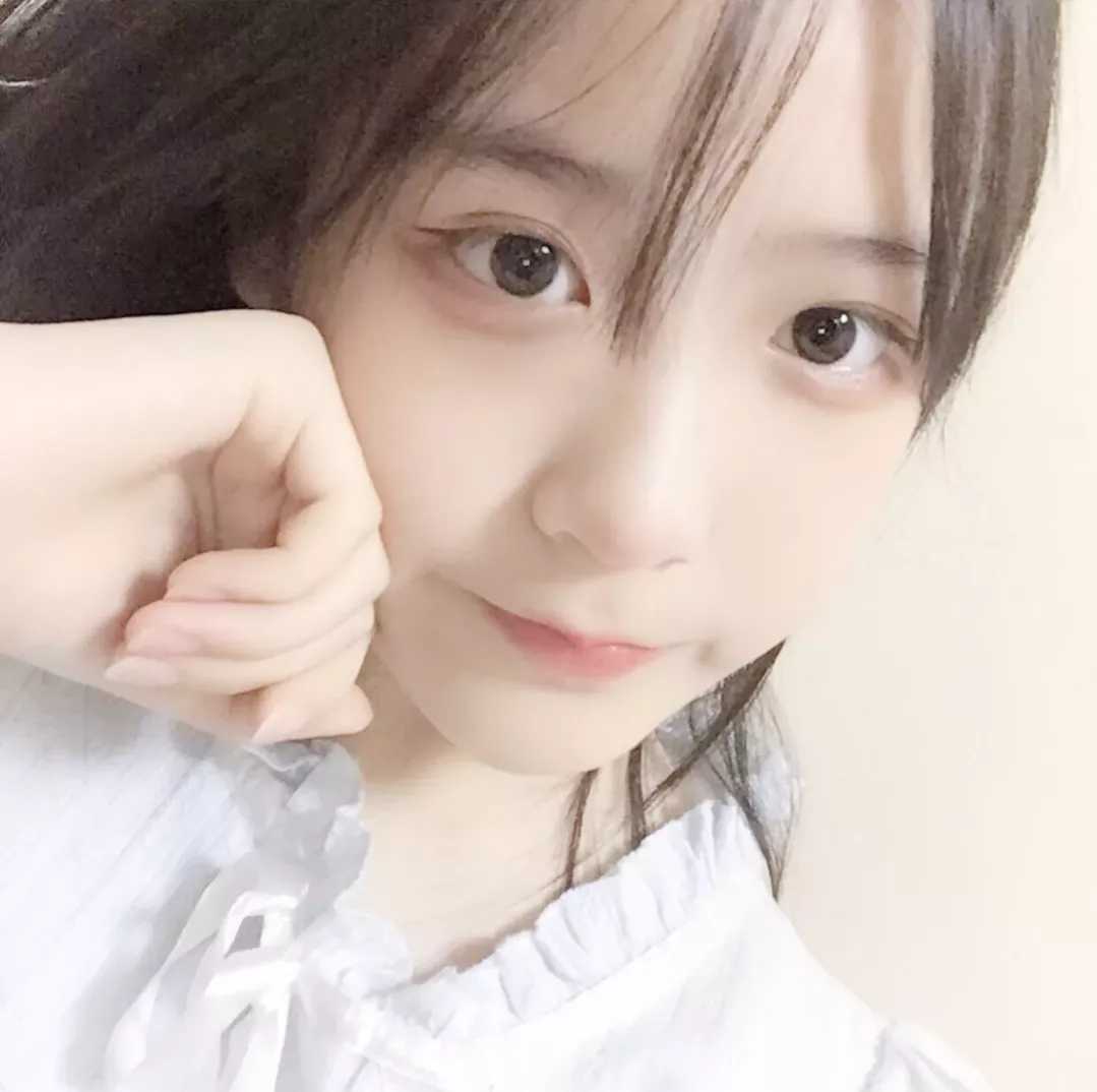 真人纯欲女生头像