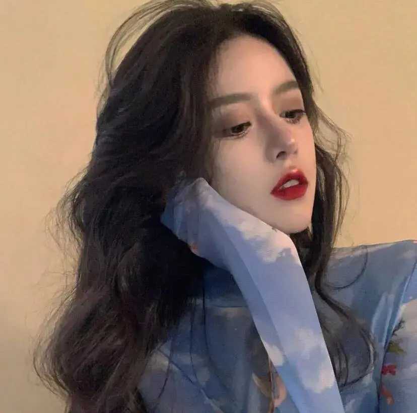 仙气飘飘的御姐头像