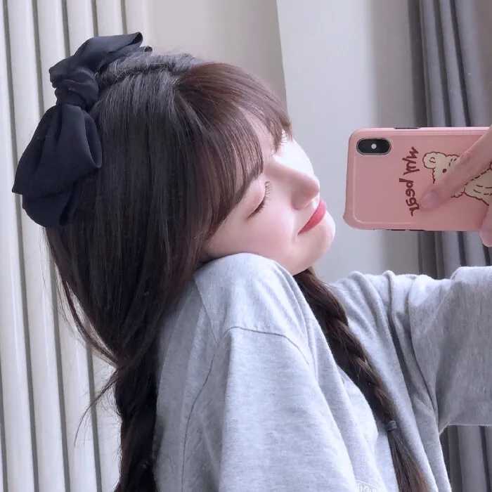 小清新酷酷的头像女生