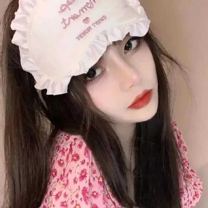 女生头像中短发真人