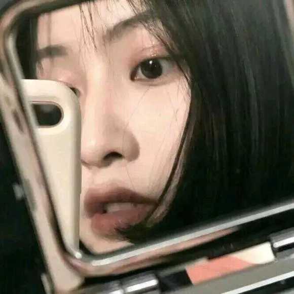 侧面头像女生唯美漂亮