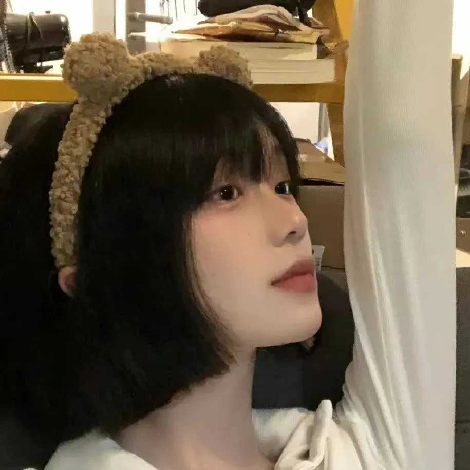 qq唯美头像女生侧面