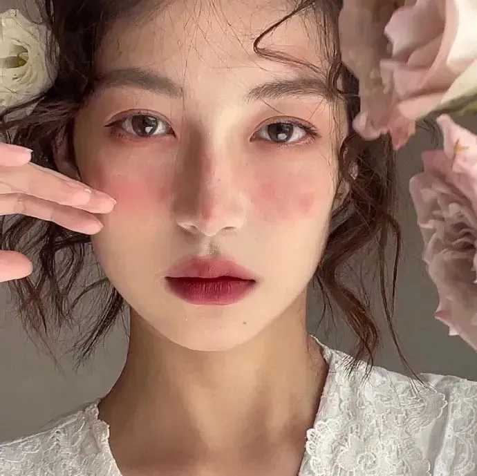 qq唯美头像女生侧面