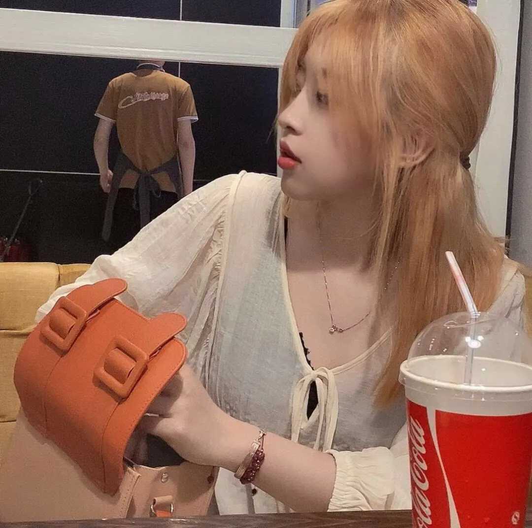 森系女生头像