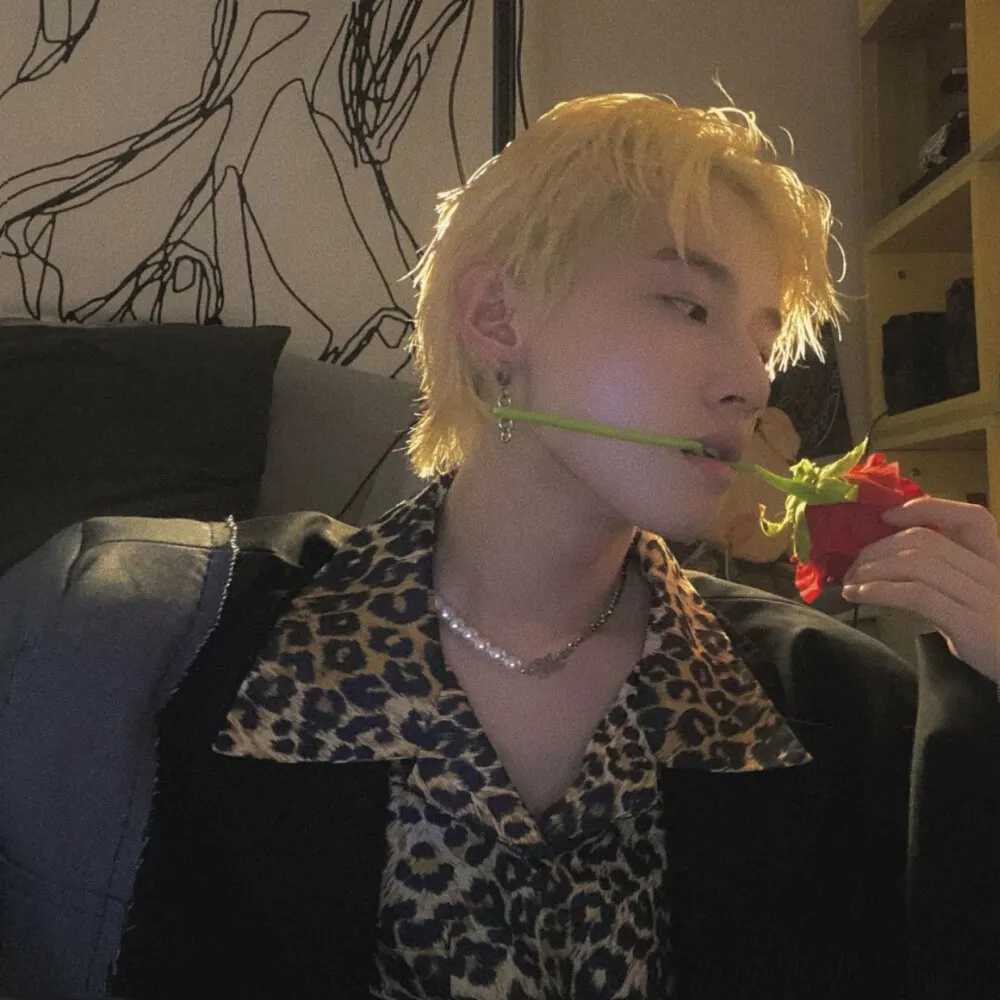 男生头像 你怎么还不换头像？