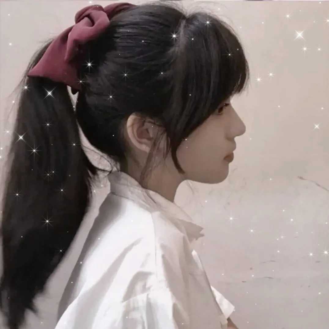 可爱的头像 红色蝴蝶结女生头像