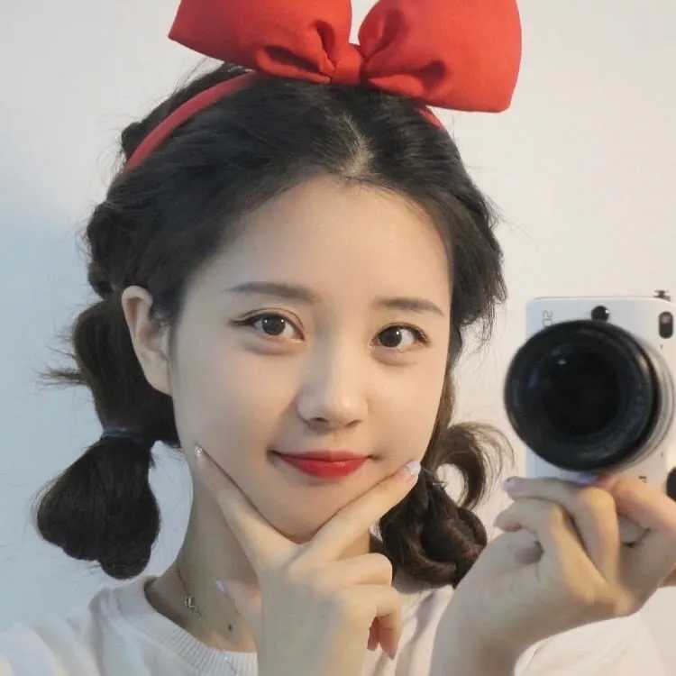 可爱的头像 红色蝴蝶结女生头像