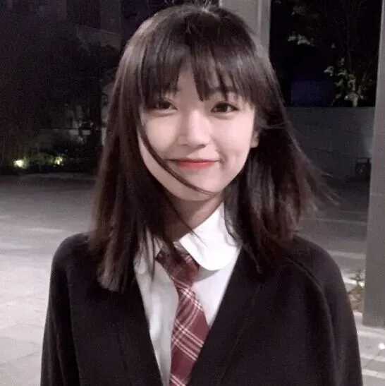乖巧可爱的女生头像
