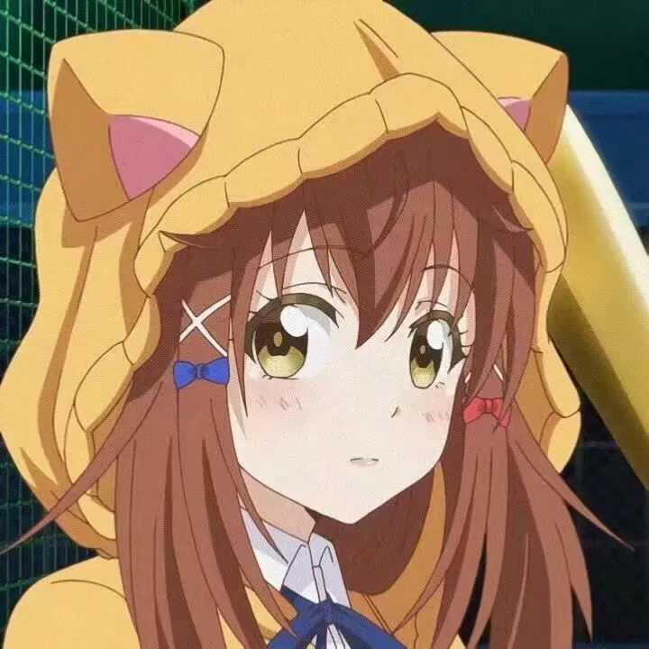 头像女生动漫简单干净清新