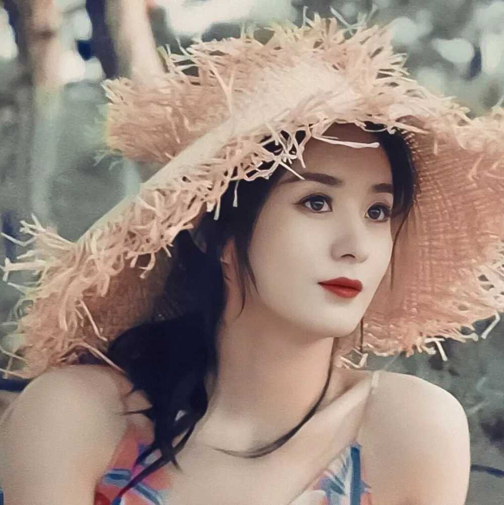 赵丽颖头像霸气