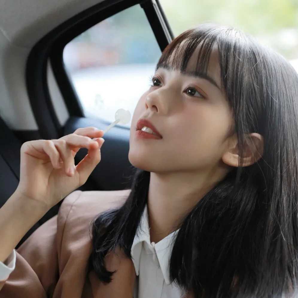 2021最新女生头像