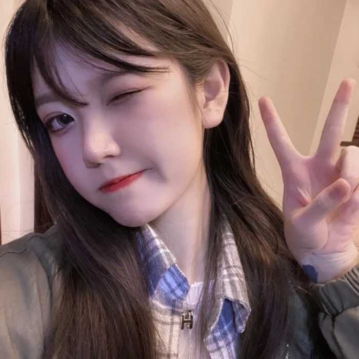 梦幻女生头像真人照片