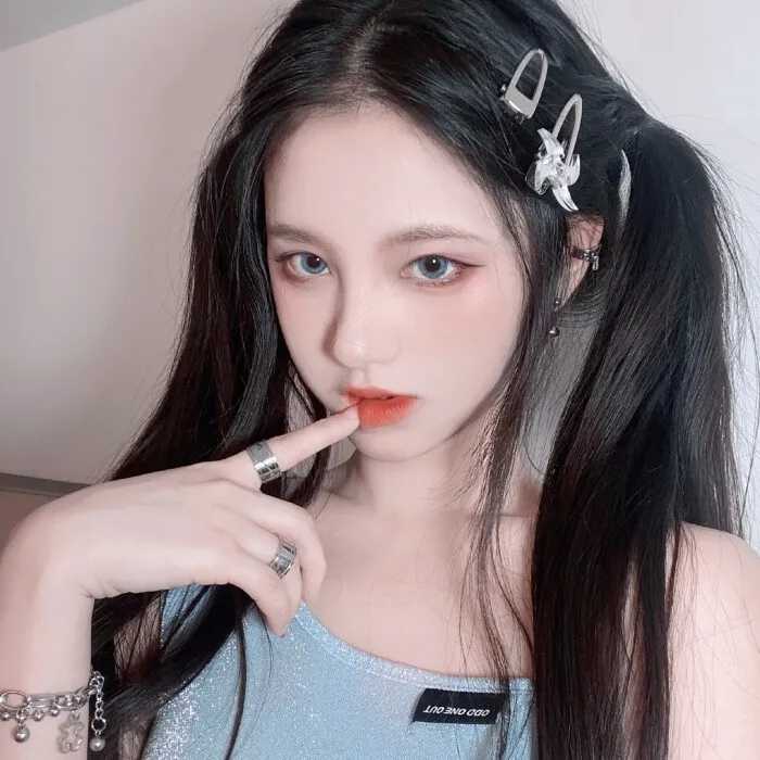梦幻女生头像真人照片