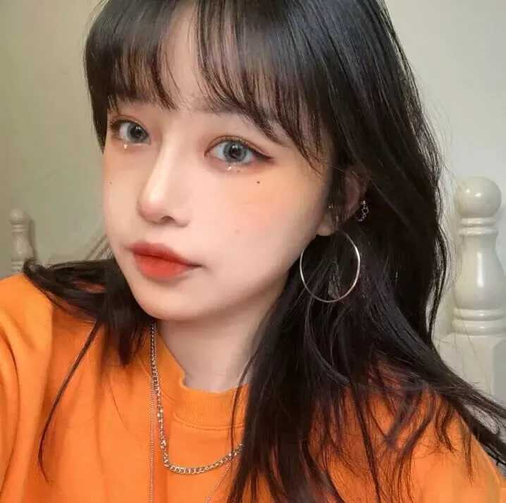 橙色系女生头像