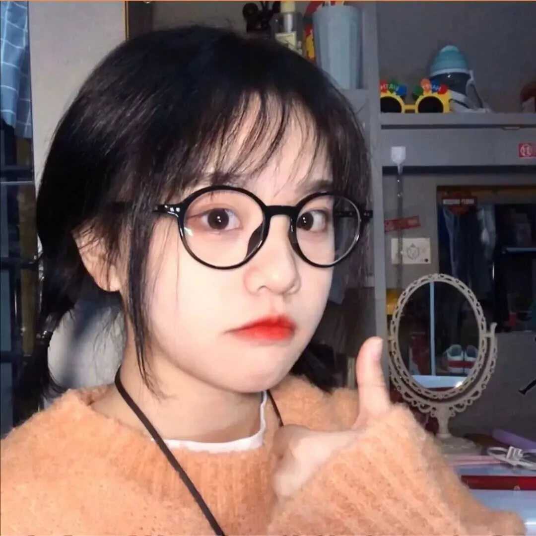 橙色系女生头像