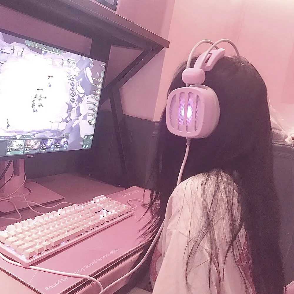 温柔女生头像 浅色系色调