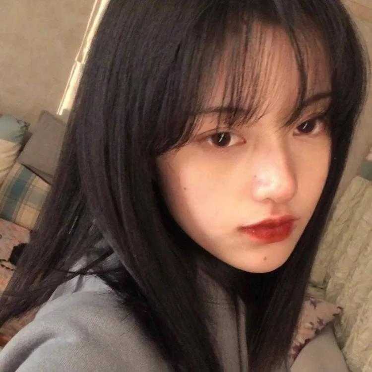 qq头像女生性感头像