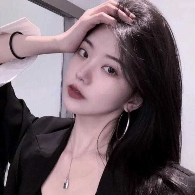 qq头像女生性感头像