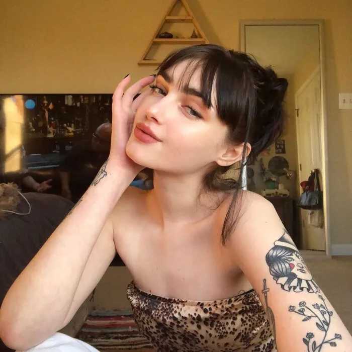 欧美女生头像图片