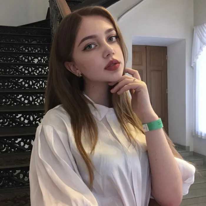 欧美女生头像图片