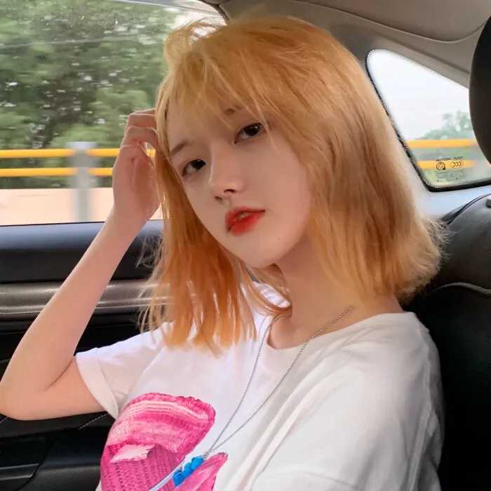 潮流女生头像高清大图