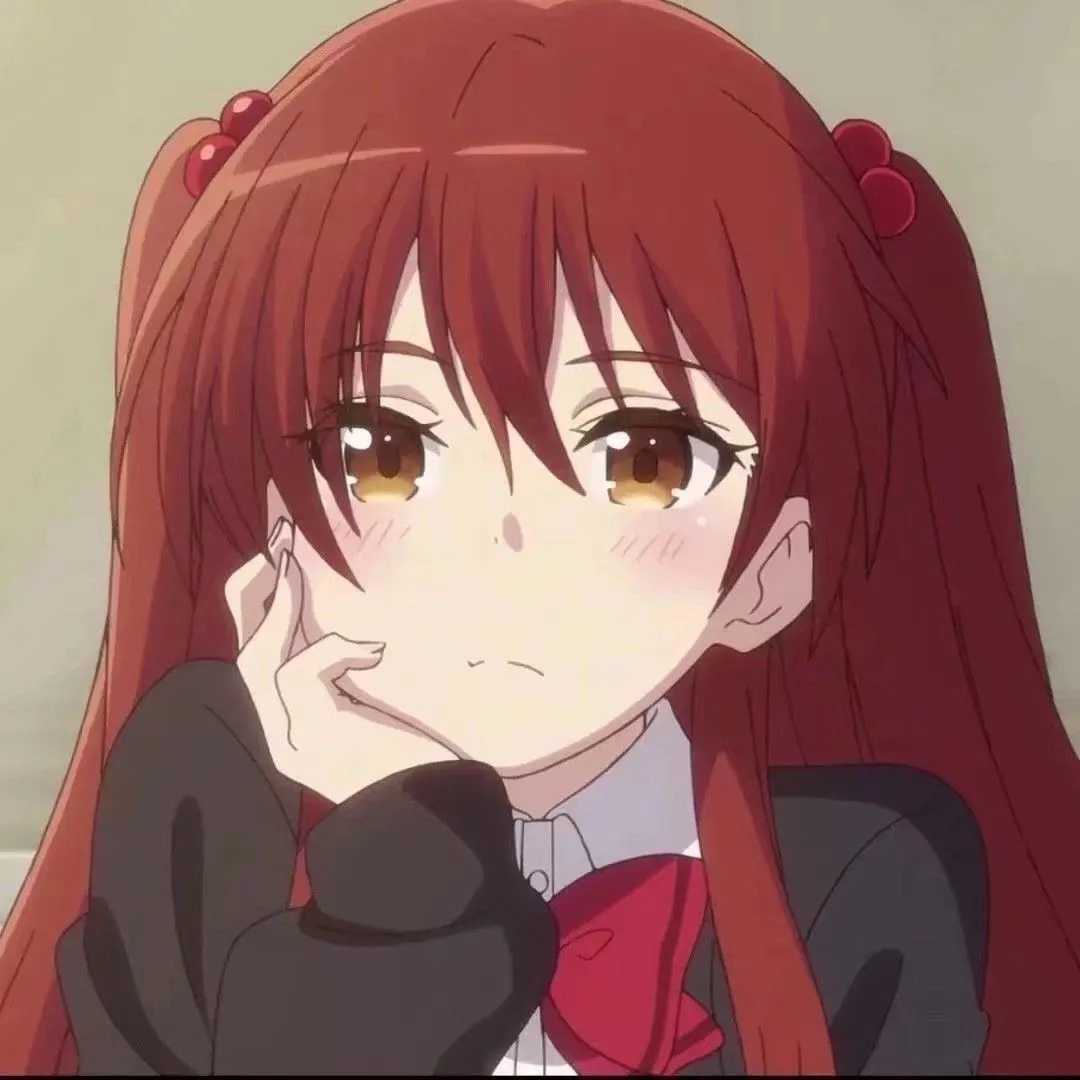 女生动漫头像微笑挑眉