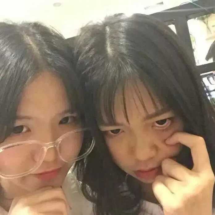 蜡笔小新哆啦A梦基友头像