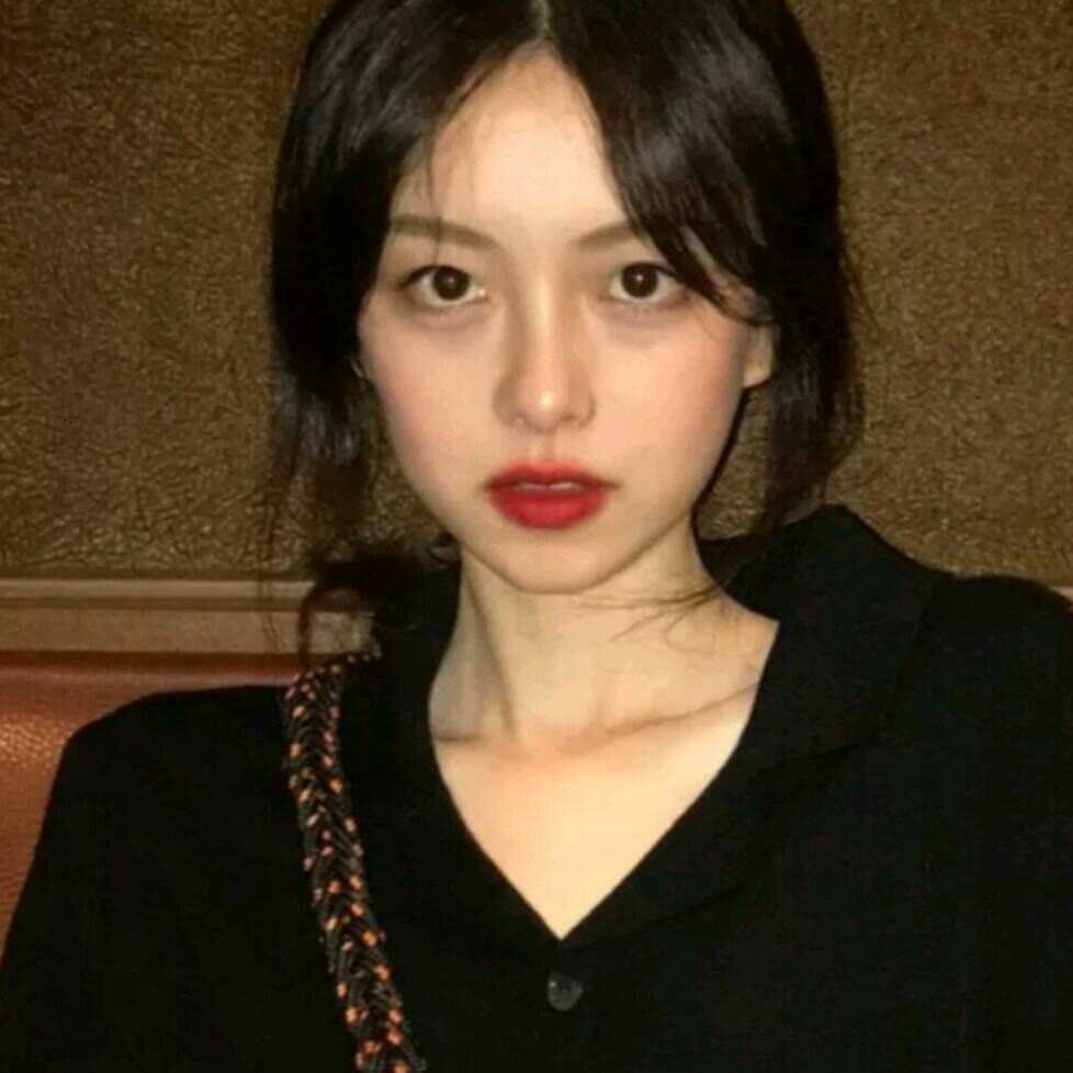 短发女生头像(36p)