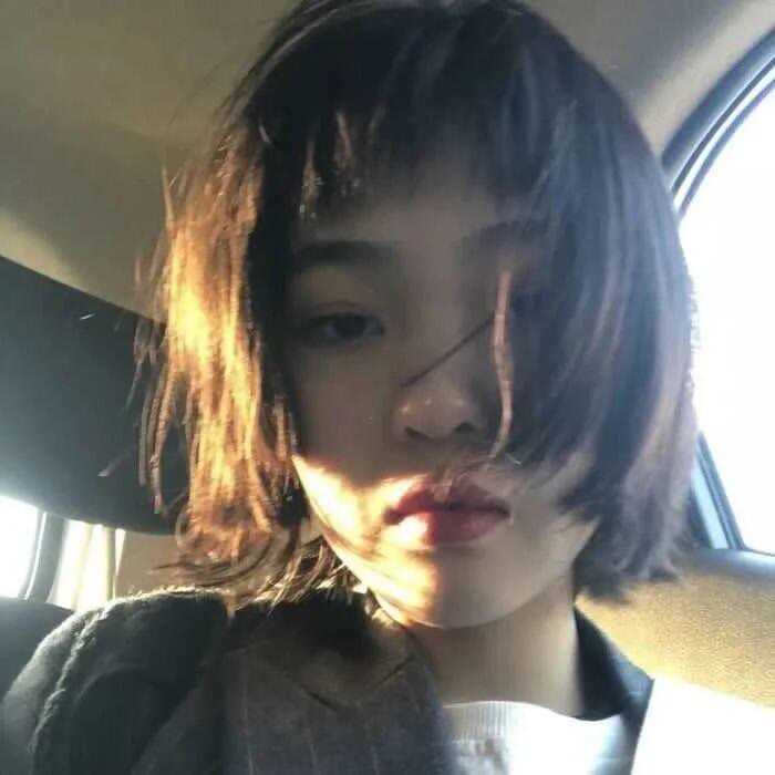 短发女生头像(36p)