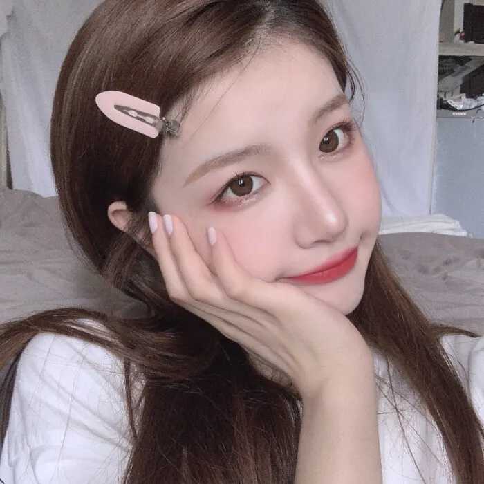 女生头像 爱不释手