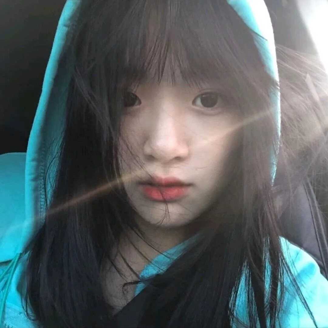 戴帽子女生头像(36p)