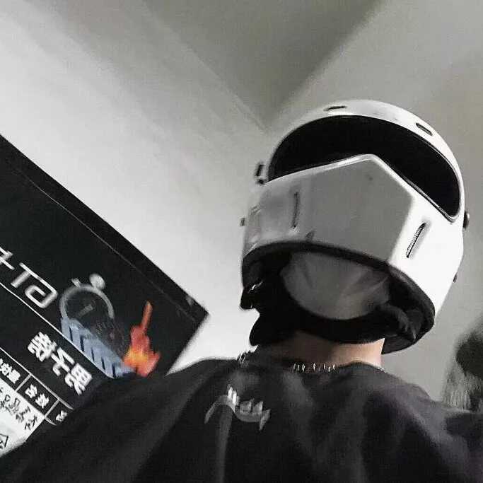 适合永久做头像的图片（真人男生篇）