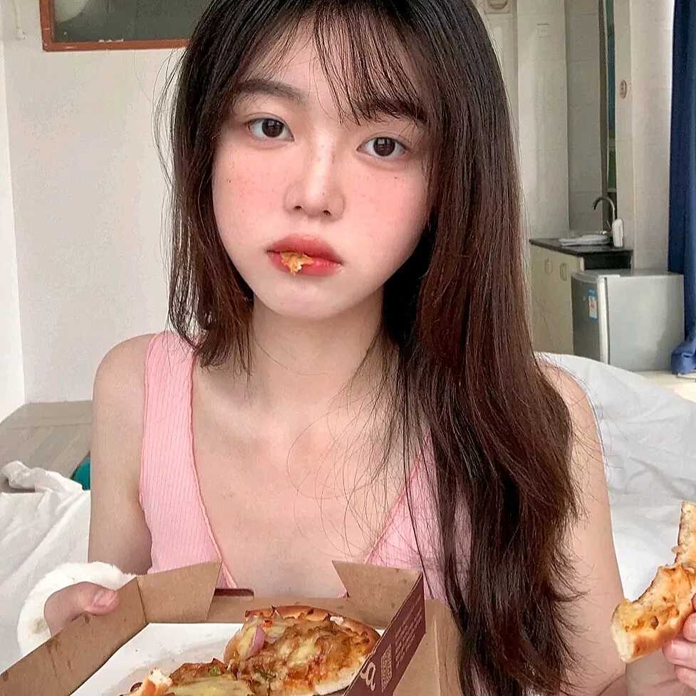 女生喜欢换微信头像