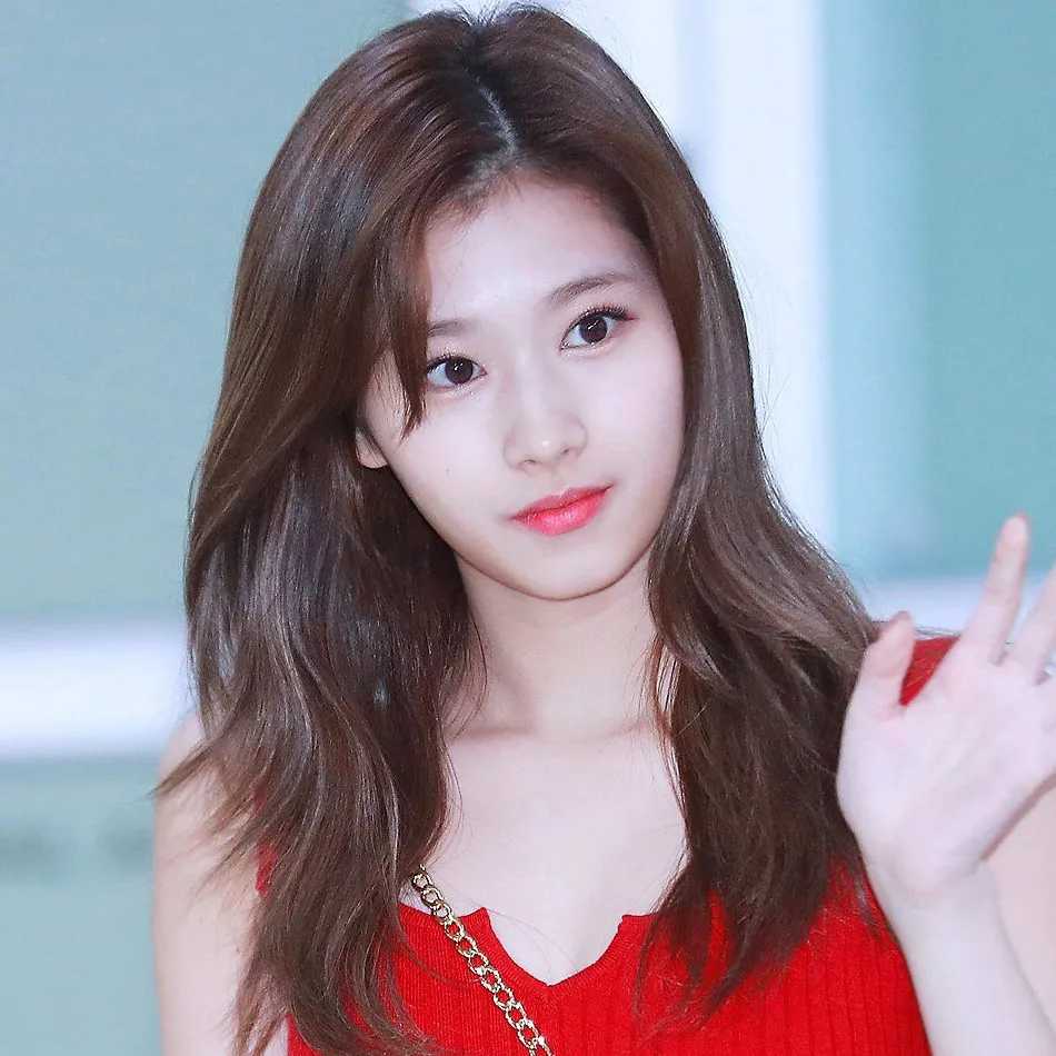 TWICE Sana 凑崎纱夏头像