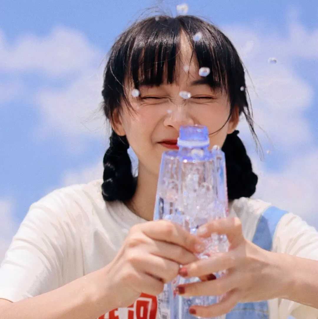 女生头像：夏日头像