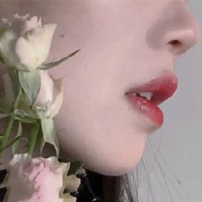 女生头像图片高冷 12张