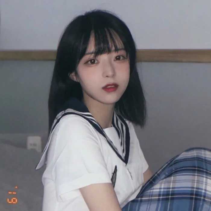 女生简单小清新头像