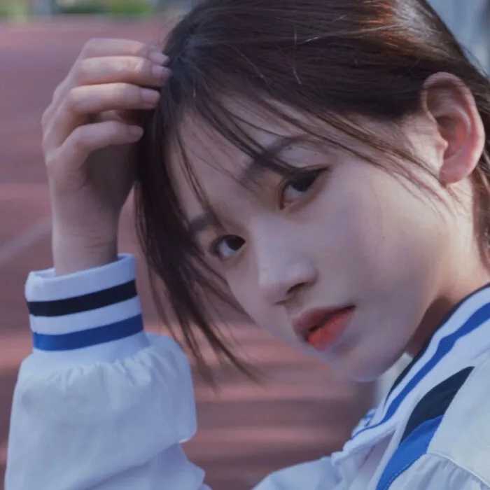 女生简单小清新头像