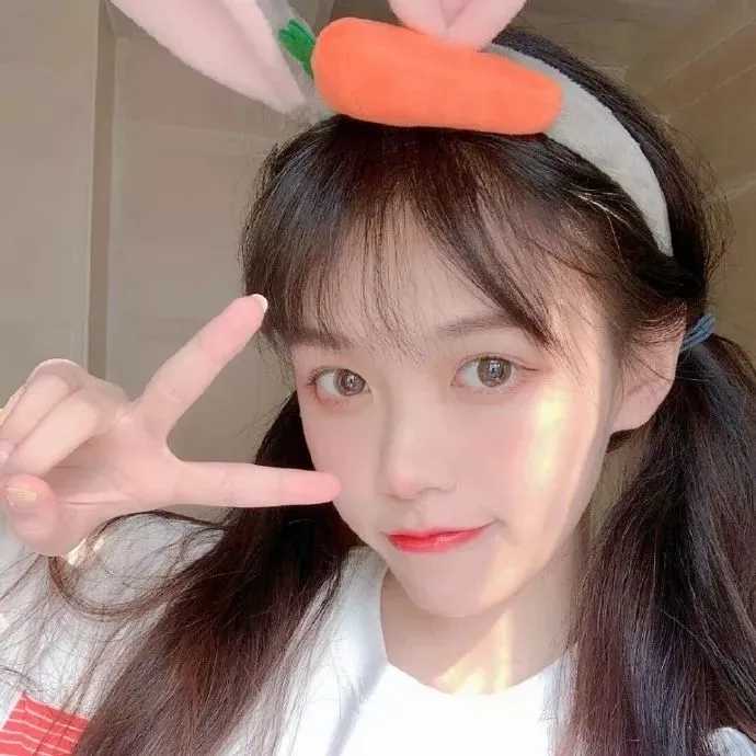 女生简单小清新头像