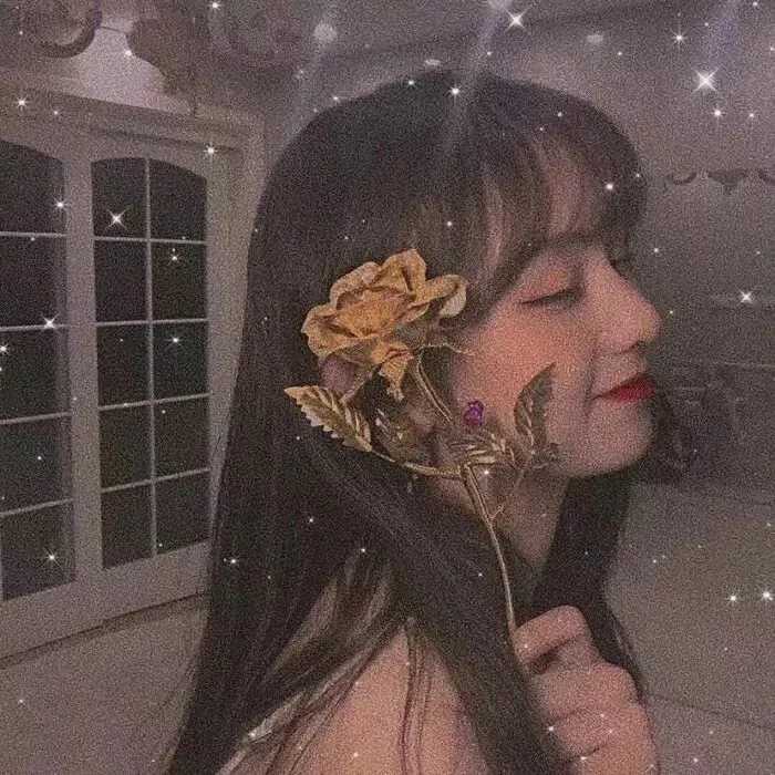 女生简单小清新头像