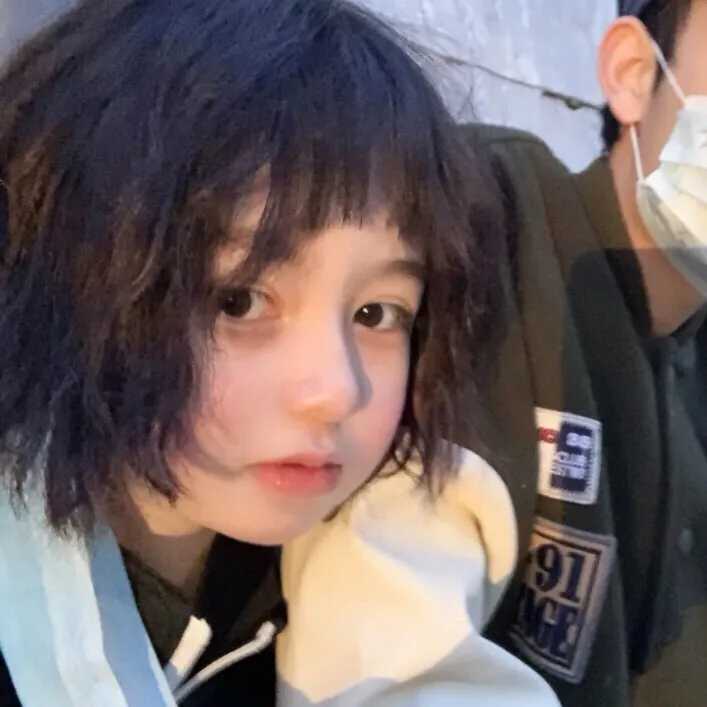 情侣头像真人一人一半