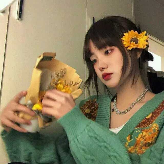 ins冷淡女生头像