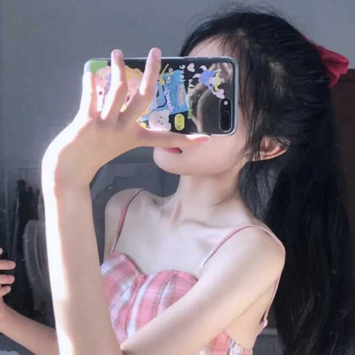 搞怪qq头像女生