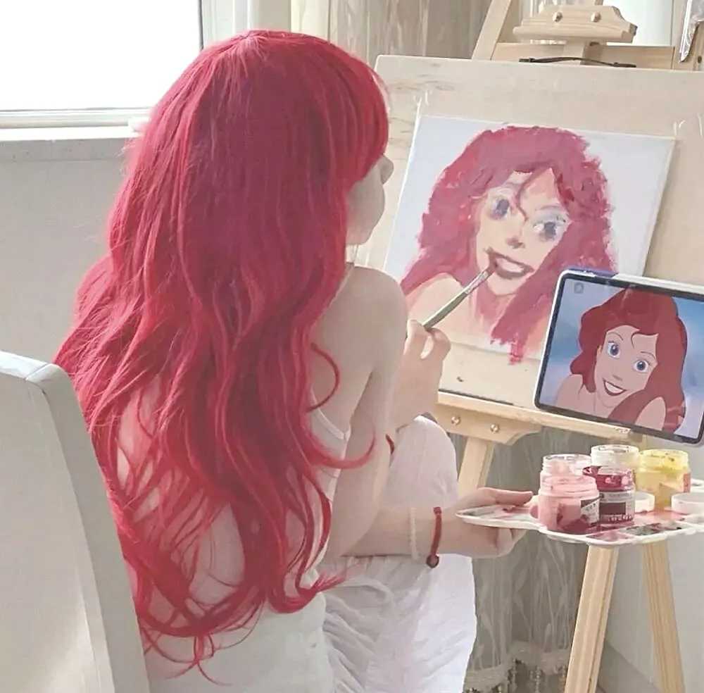 搞怪qq头像女生